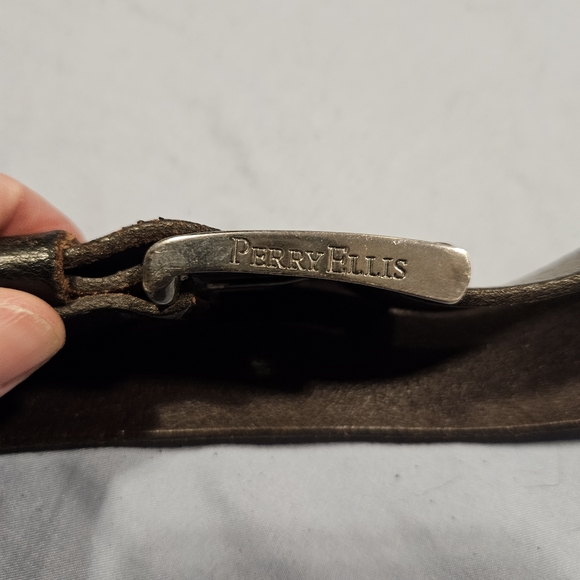 Perry Ellis men's dark brown leather belt - Picture 6 of 11
